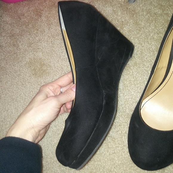 Ana Black Low Platform Wedges - Picture 5 of 8